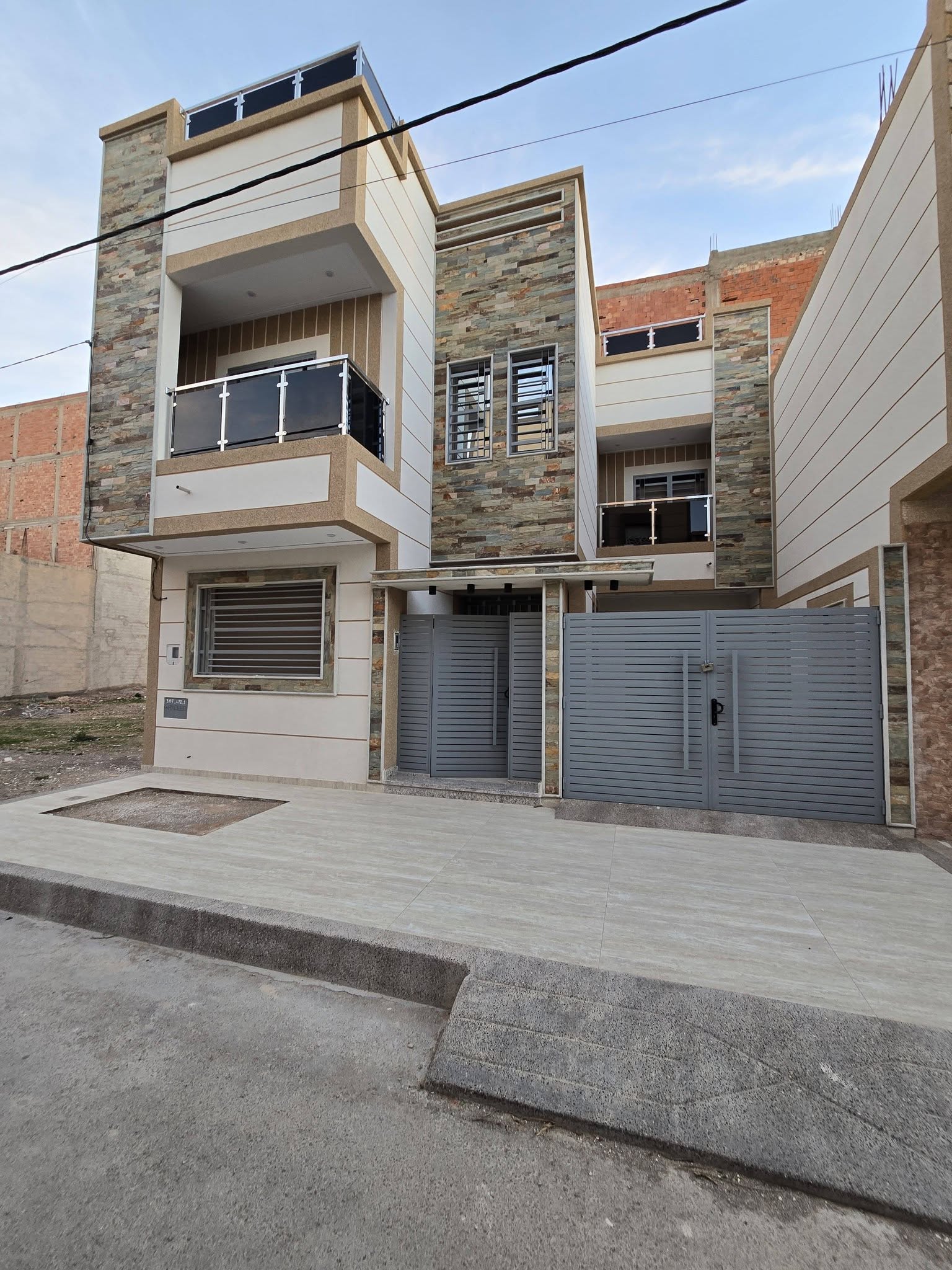 ميني فيلا رائعة للبيع 