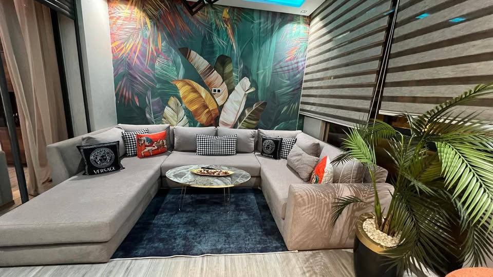 APPARTEMENT VUE PISCINES À VENDRE – 2 CHAMBRES |  DAR BOUAZZA ー Prix : 1 720 000 DH