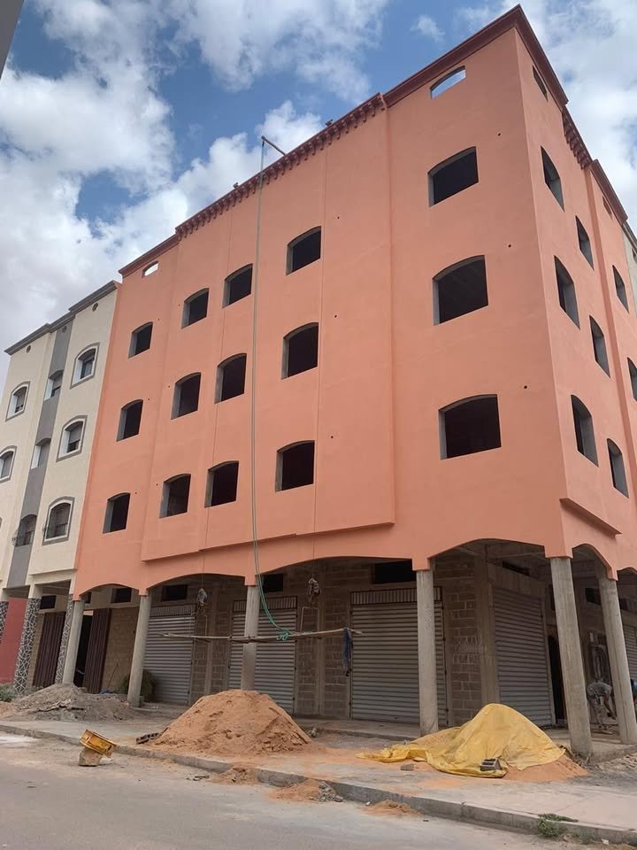 عمارة من 7 شقق و4 محلات تجارية فابن جرير