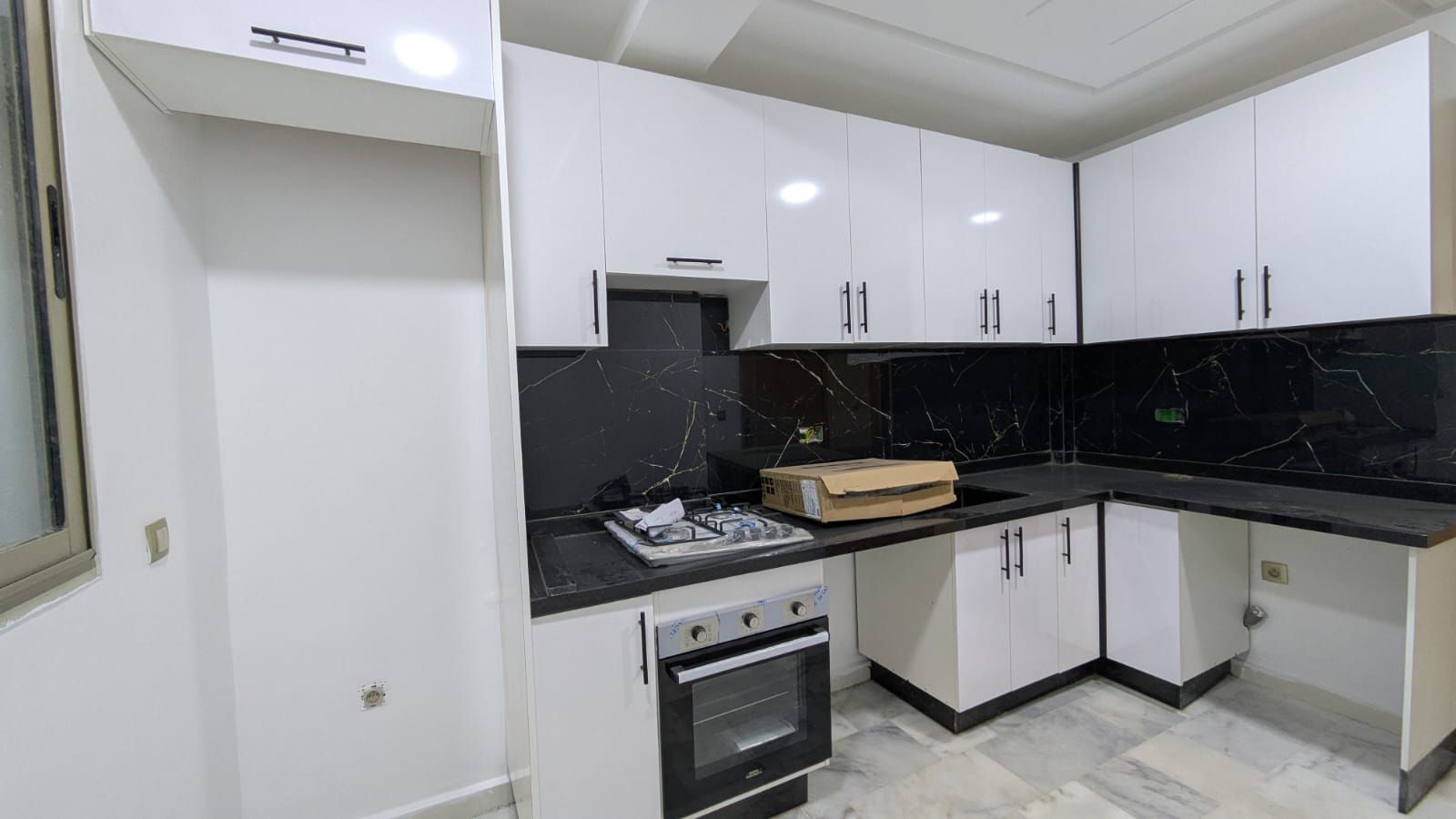 شقة للبيع مساحة 74 متر كاري عين السبع