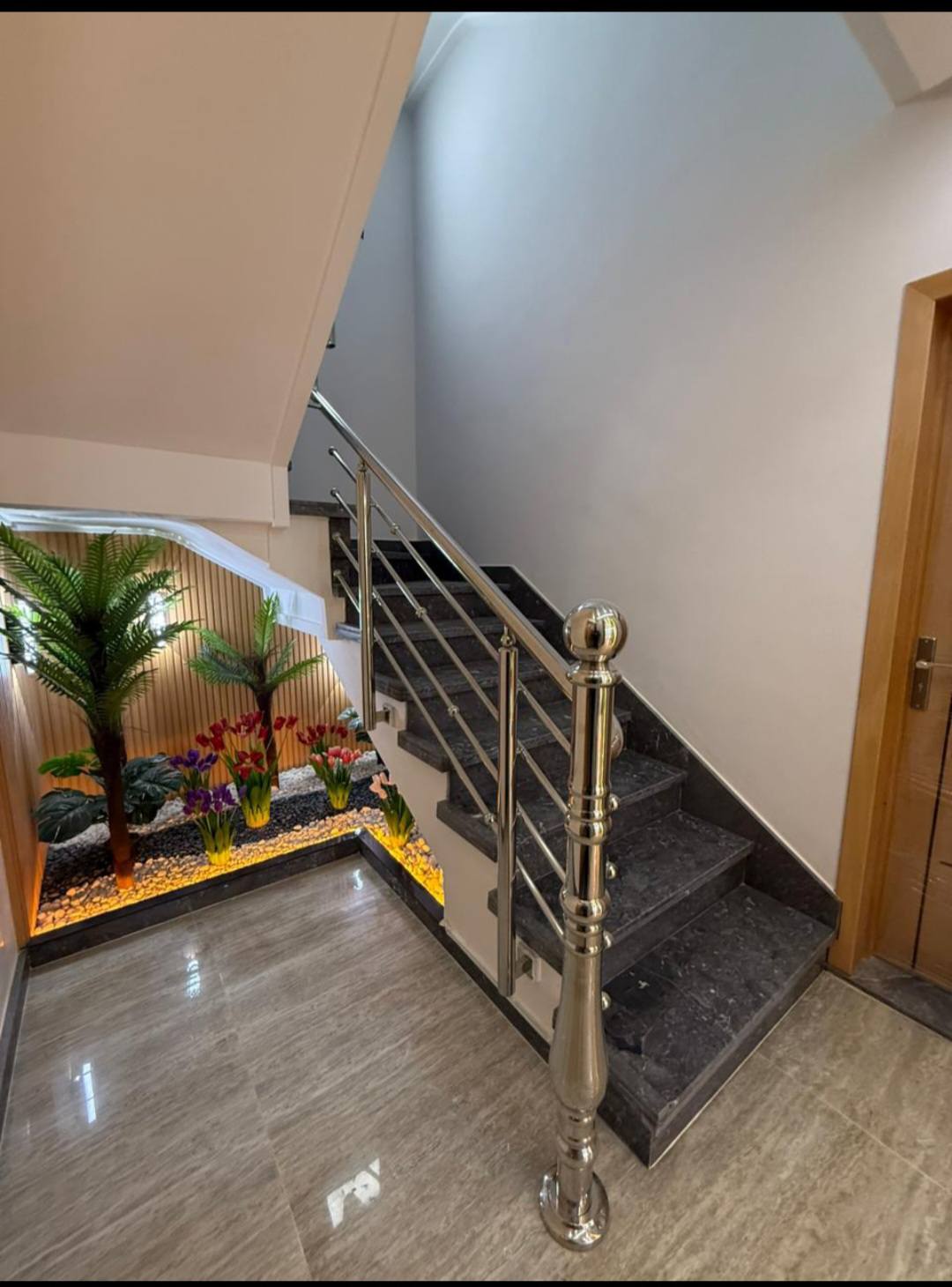 شقة راقية للبيع – خصوصية تامة