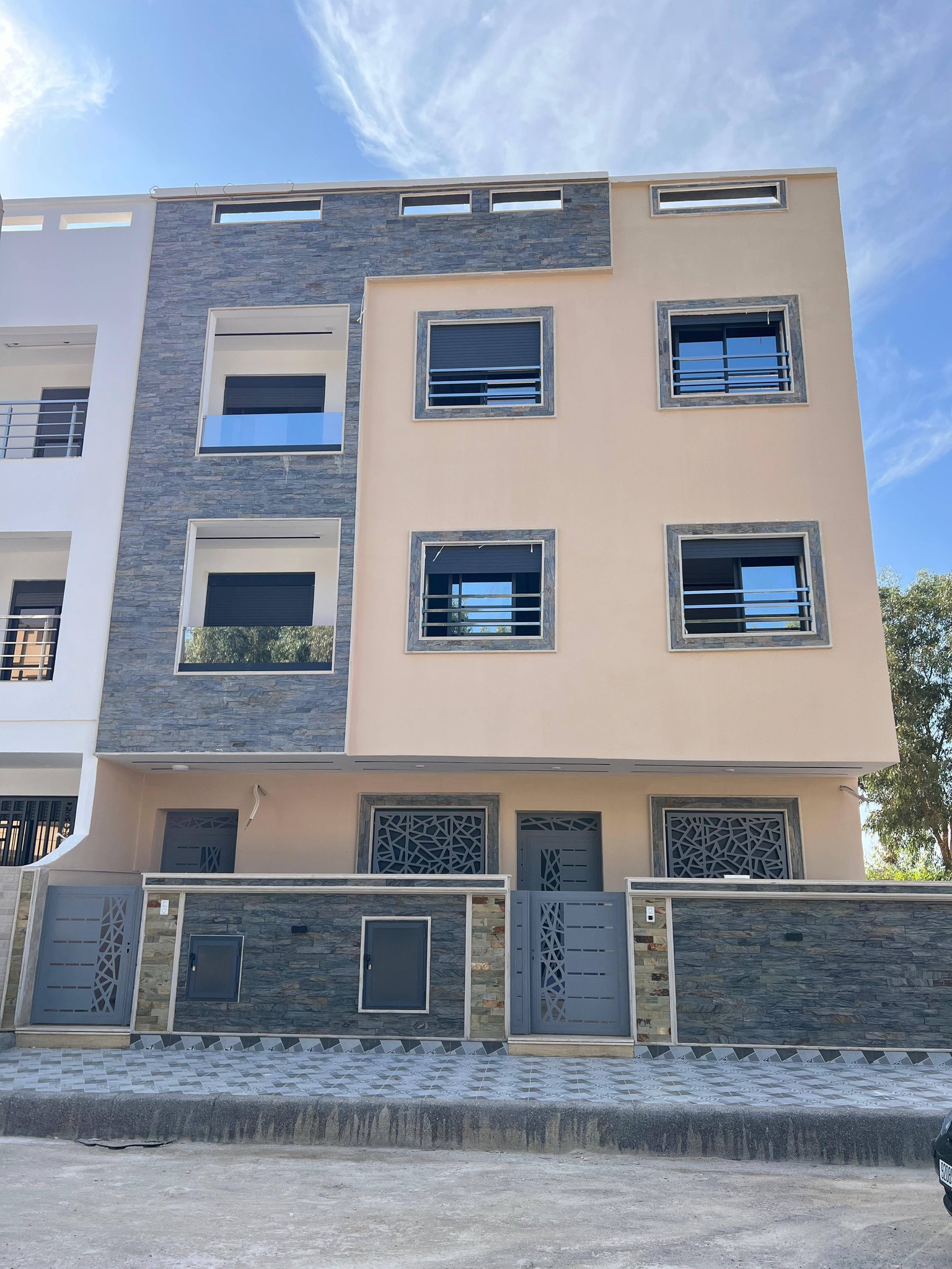 شقق VIP للبيع – السعيدية | إقامة راقية قرب الشاطئ 