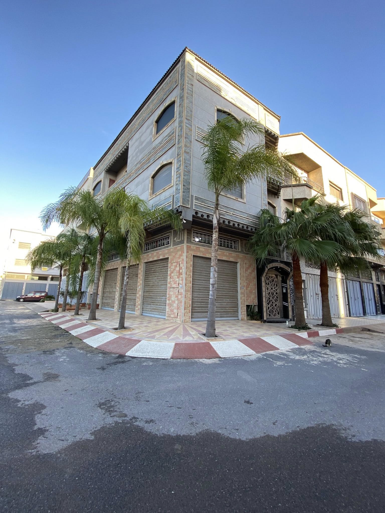 دار للبيع بمدينة المحمدية حي القمة وراء ثانوية الجولان